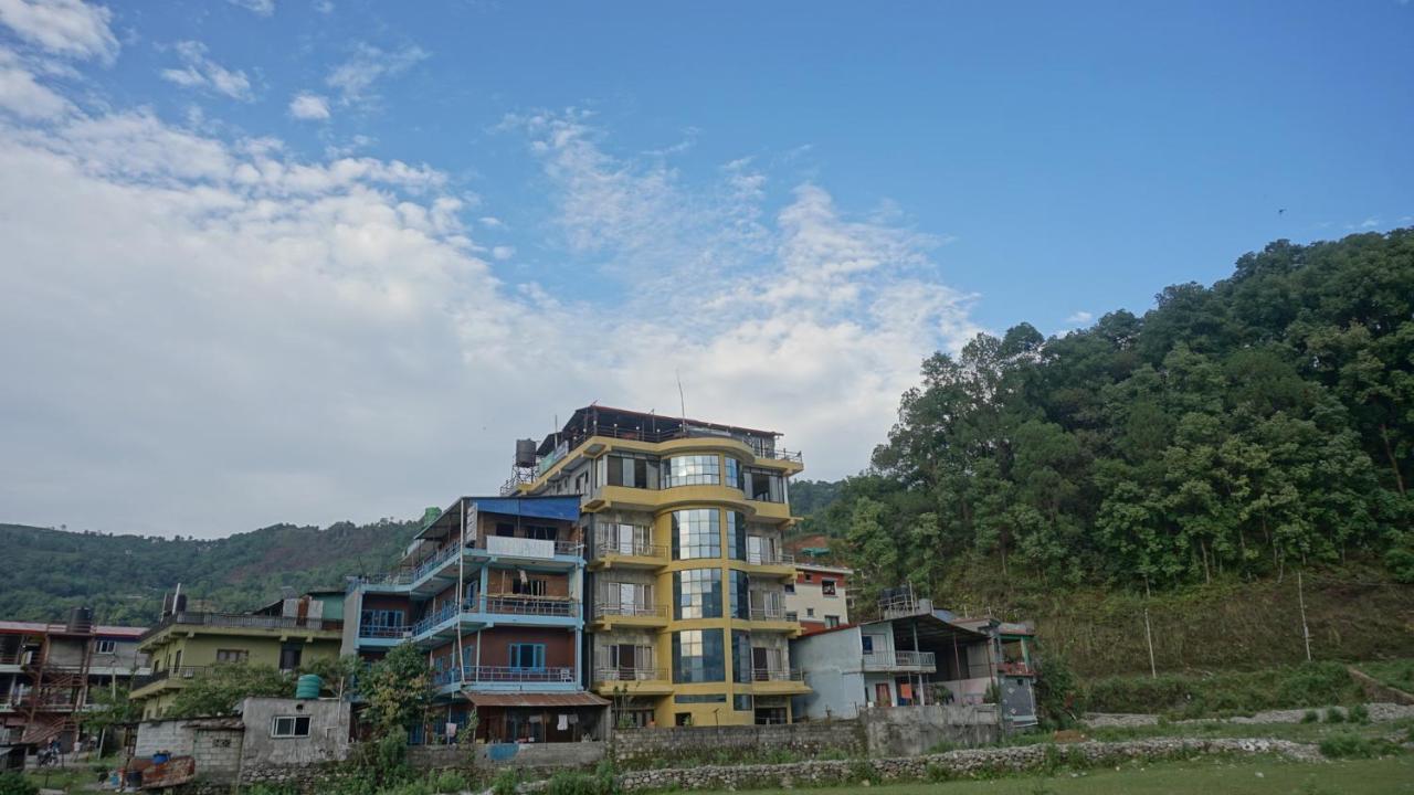 Tranquil Water Guest House Pokhara Buitenkant foto