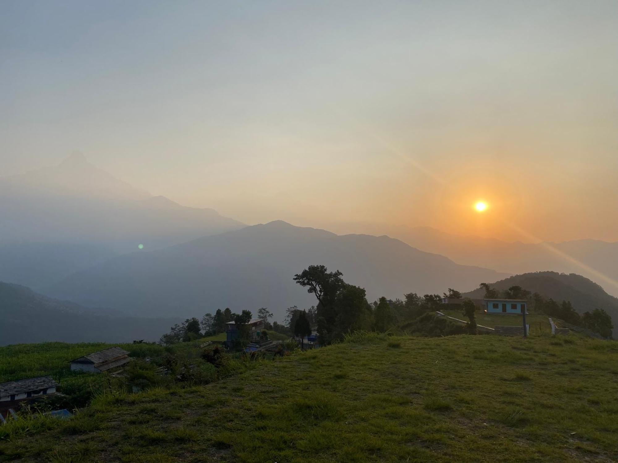 Tranquil Water Guest House Pokhara Buitenkant foto