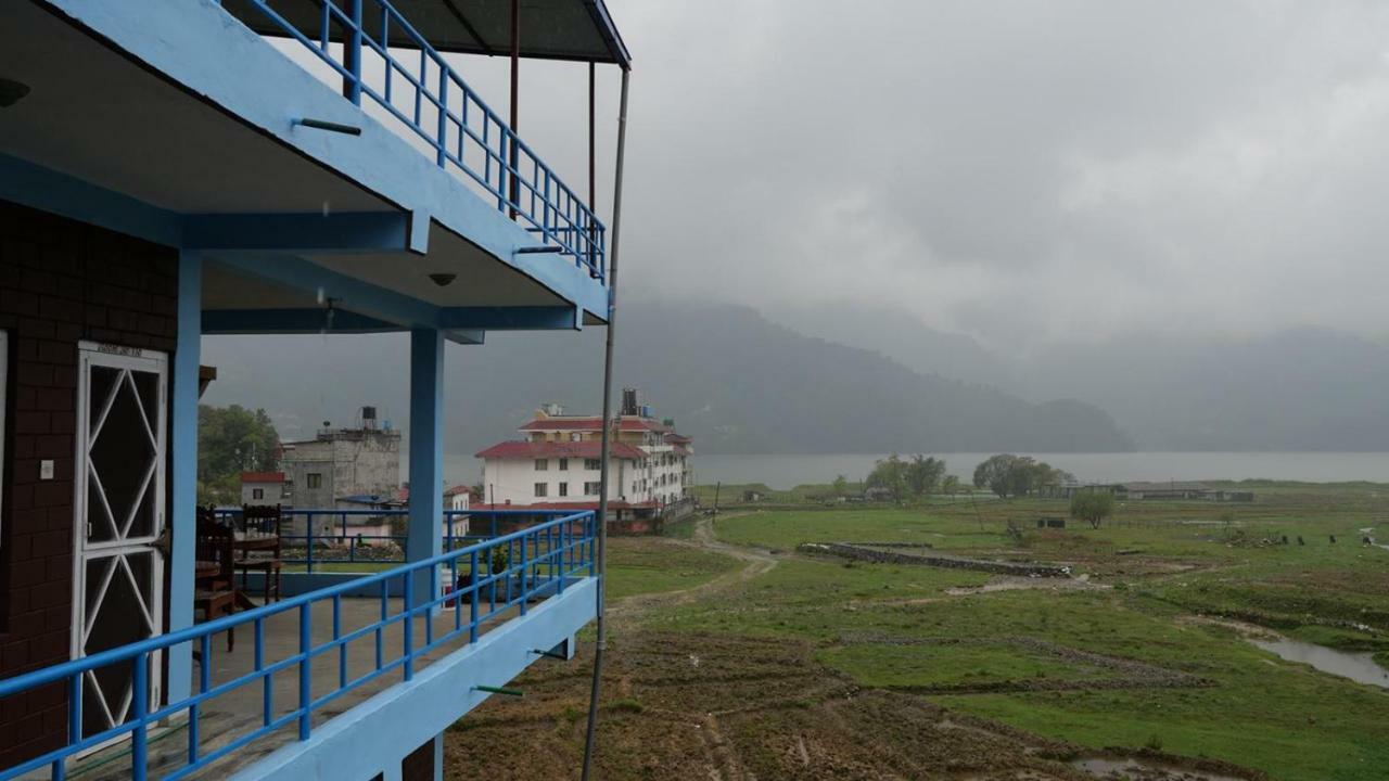 Tranquil Water Guest House Pokhara Buitenkant foto